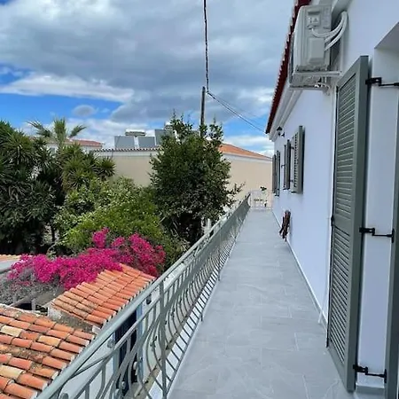 Nano'S House Οροφοδιαμέρισμα Στο Κέντρο Spetses Town Exterior photo