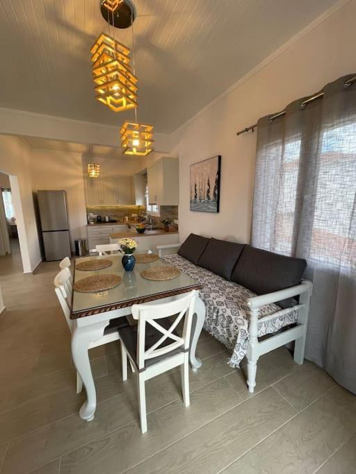 Apartment Nano's House οροφοδιαμέρισμα στο κέντρο Spetses Town
