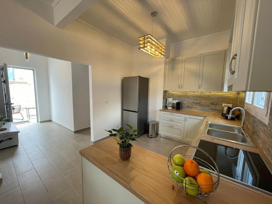Nano's House οροφοδιαμέρισμα στο κέντρο Spetses Town